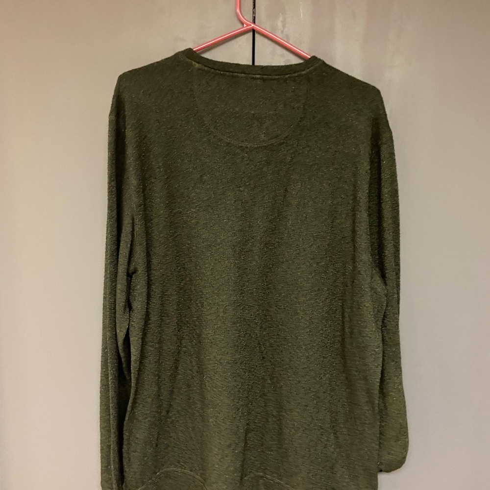Levis long sleeve shirt - Picture 2 of 3